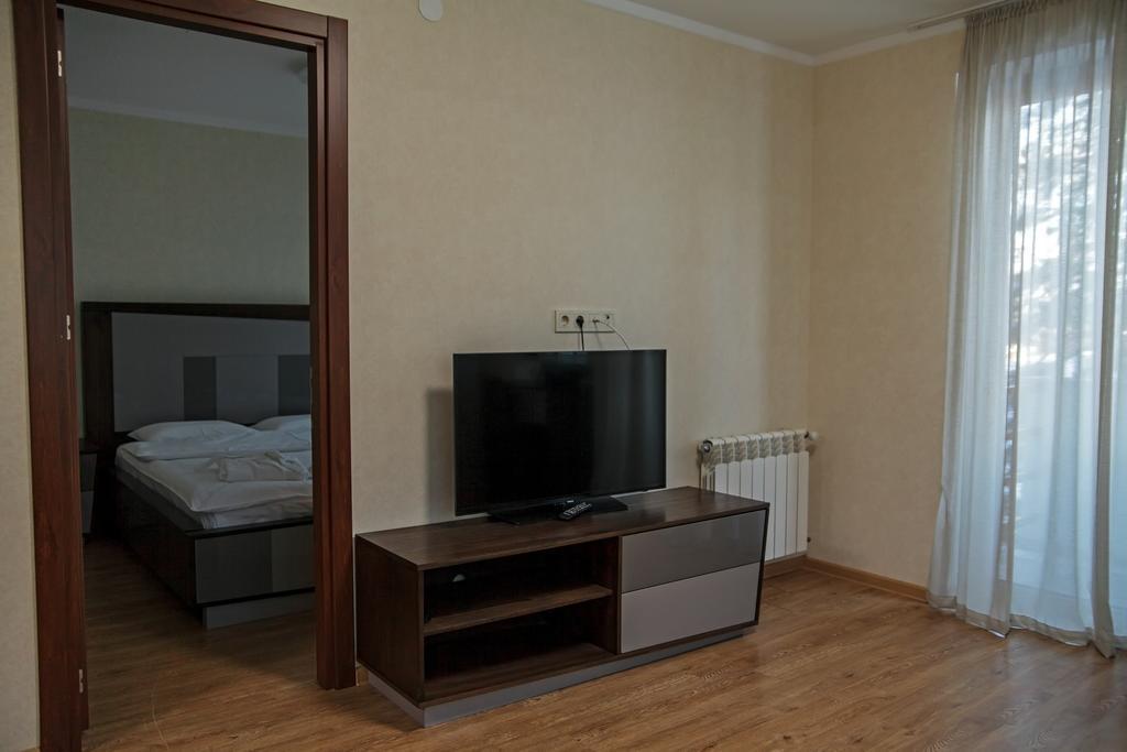 Orbi Palace Aparthotel 바쿠리아니 외부 사진